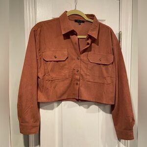 NWOT Tilly’s Love Tree Size M Pink Corduroy Cropped Long Sleeve Button Down Top